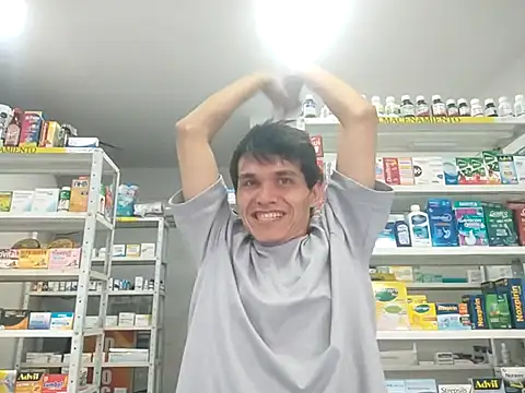 Snapshot of PrivCamZone chatting on October 13, 10:05 pm PrivCamZone online show from October 13, 10:05 pm