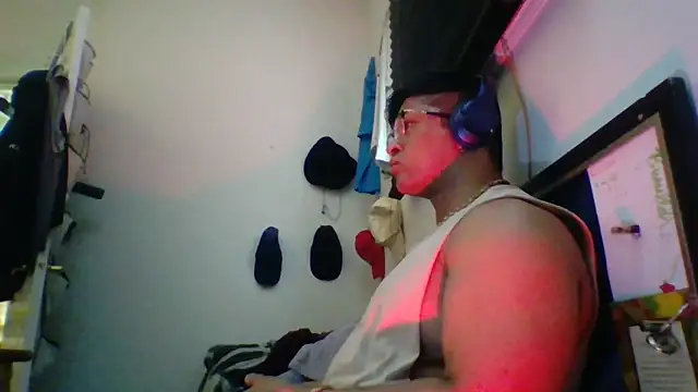 CleanGrey online show from March 29, 9:37 pm