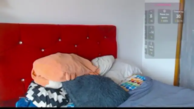 LAICK 01 online show from November 17, 6:33 pm