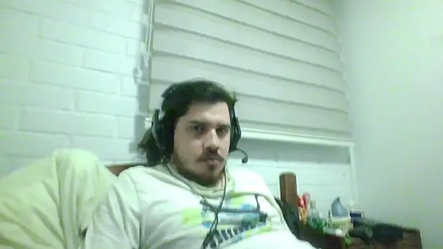 hung weeb online show from April 6, 4:46 am