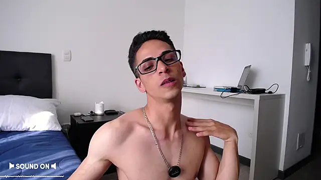 aodaboyyy online show from February 9, 8:45 pm