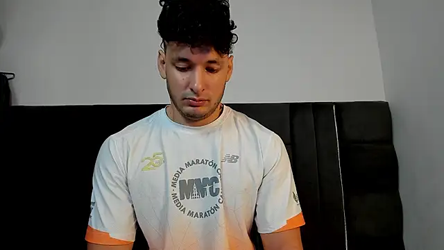 alejandro  2 online show from March 3, 4:14 pm