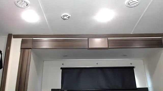 ThickD2C online show from November 29, 6:43 pm