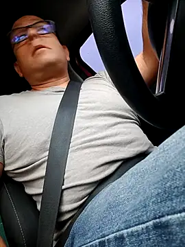 chicoguapo8 online show from November 17, 10:35 pm