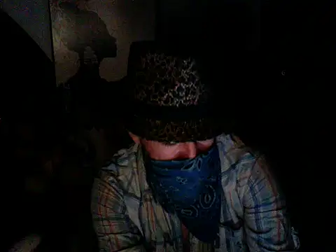 zarko8778 online show from March 11, 9:33 pm