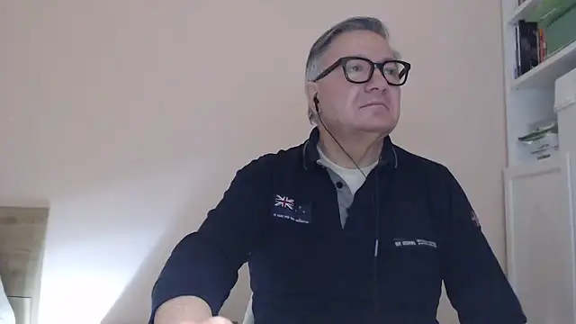 YOU6me online show from January 15, 6:32 pm