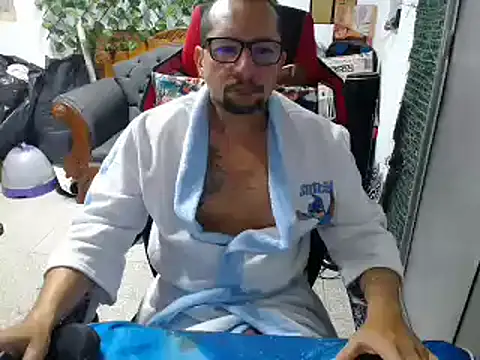Snapshot of alexam_gal@xh chatting on March 15, 1:07 pm alexam galxh online show from March 15, 1:07 pm