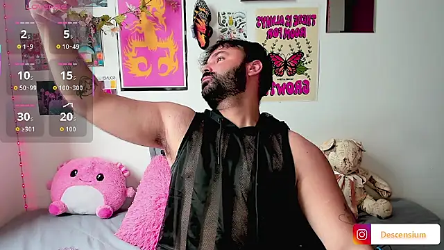 johnnyalx online show from November 3, 5:04 pm