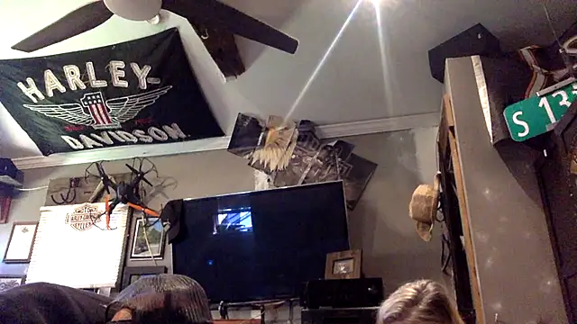 eddieeatsass online show from July 20, 3:47 pm
