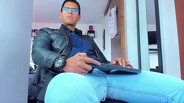  John Boy  online show from February 3, 9:20 pm