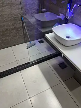 luciferdxm5 online show from December 7, 4:20 am