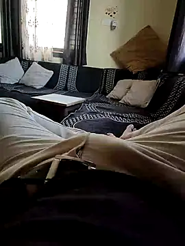 MayurKapoor143 online show from February 21, 9:23 am