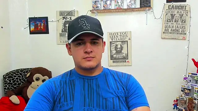 Snapshot of ney_22 chatting on January 18, 1:23 am ney 22 online show from January 18, 1:23 am
