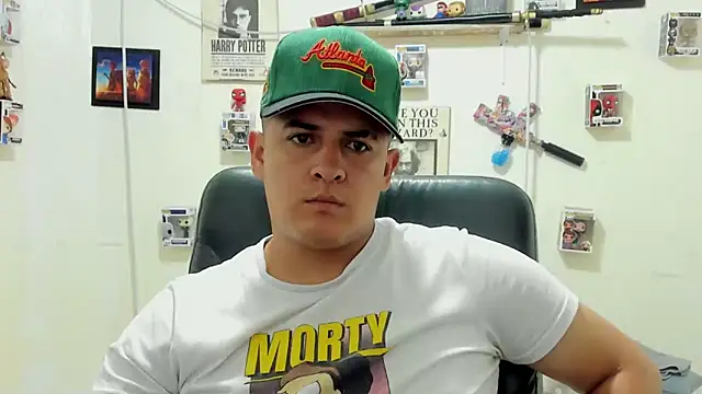 Snapshot of ney_22 chatting on September 10, 2:32 am ney 22 online show from September 10, 2:32 am