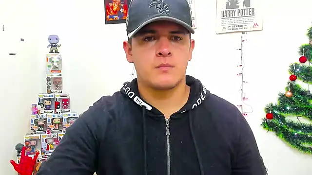 Snapshot of ney_22 chatting on December 20, 11:32 am ney 22 online show from December 20, 11:32 am