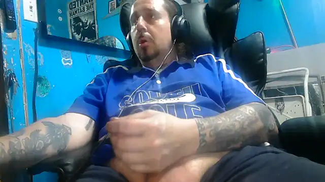 faded206 online show from July 25, 10:34 am