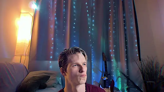 Breston Sweet online show from April 5, 5:04 am