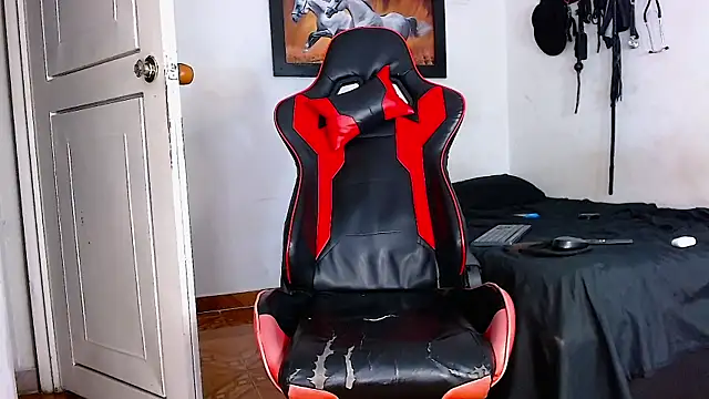 leonidas 18k online show from February 8, 4:25 am