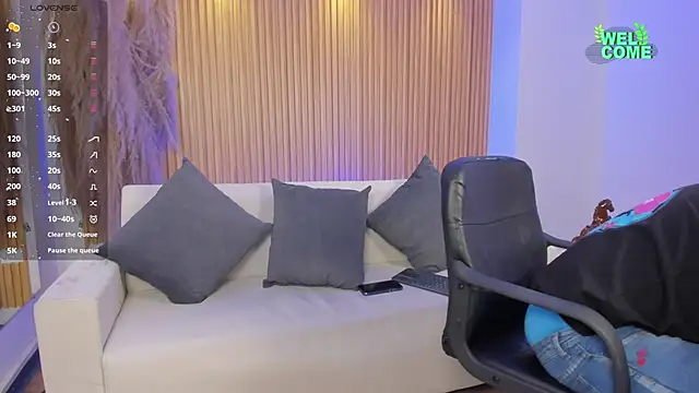 keane lee online show from January 24, 7:49 pm