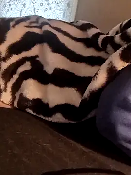 mustang69696 online show from December 18, 12:01 pm