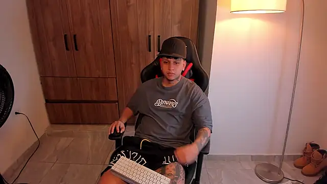 Jake simons online show from February 4, 11:16 am