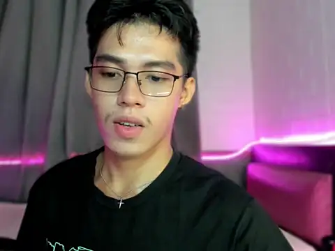 Lightjt04 online show from October 30, 5:58 pm