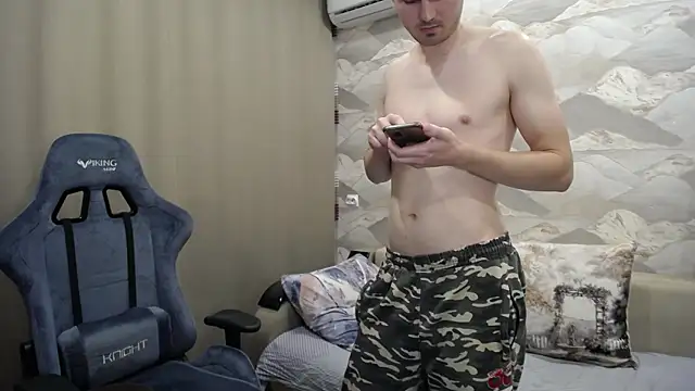 SerzhKorol1 online show from October 27, 5:04 pm