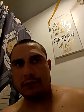 thickcocklatino online show from March 1, 1:38 am