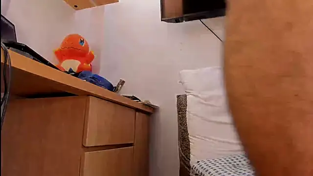 MikeMiller2 online show from April 14, 1:33 pm