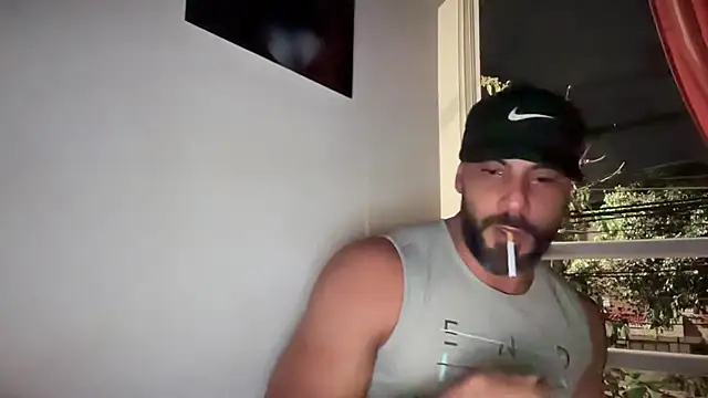 romeolovedark online show from November 3, 6:28 am