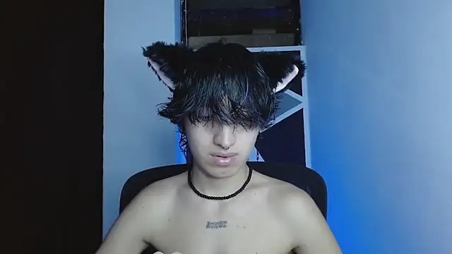 littlextreme online show from March 4, 4:41 am