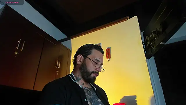 CamiloGray  online show from March 10, 2:45 pm