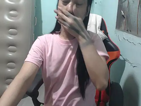 itsmacky4u online show from December 5, 10:00 am