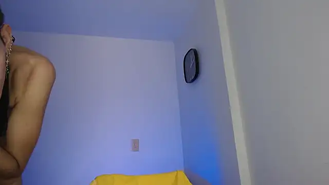 imdavo23 online show from April 8, 3:32 pm