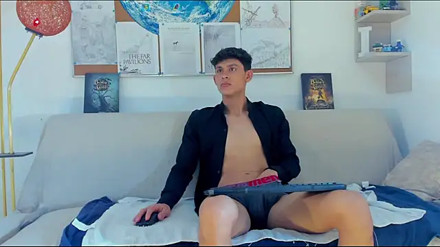 logan thomas online show from March 21, 6:45 pm