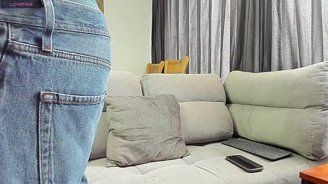 Davevilboy online show from October 26, 2:30 pm