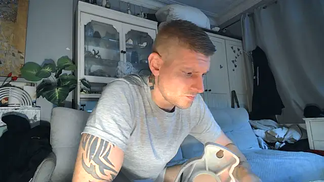 iamsex6969 online show from October 18, 4:28 am