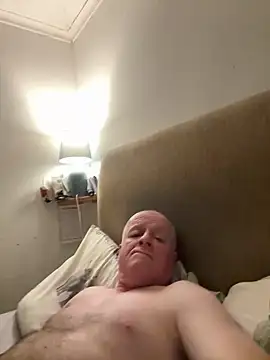 locallad88 online show from November 11, 8:14 pm