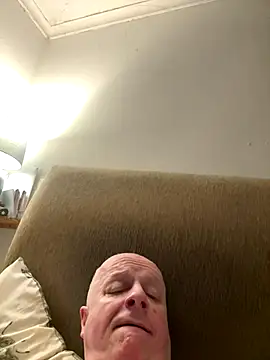 locallad88 online show from November 15, 10:45 pm