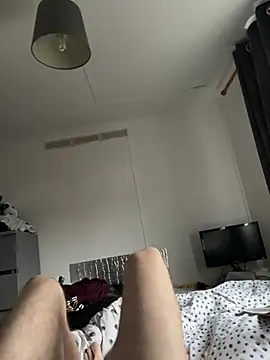 locallad88 online show from December 20, 3:10 pm