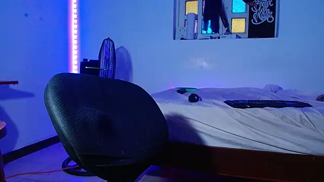 Tatted21xxx online show from October 24, 9:16 pm