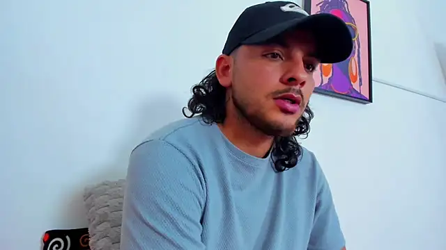 tuyo1995 online show from February 19, 5:53 pm