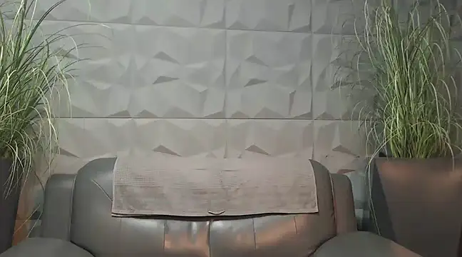 Antoniodiamond online show from December 30, 9:08 pm