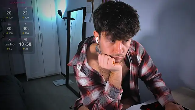 HonestAndrew online show from February 1, 8:57 am