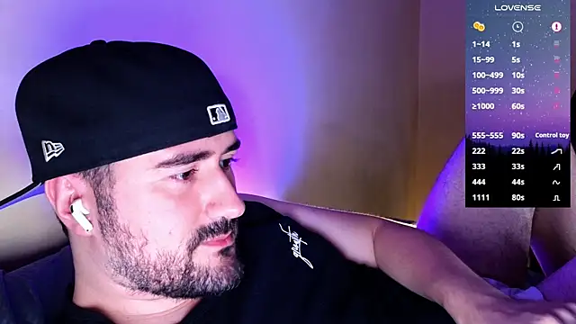 Snapshot of DominantTheo chatting on February 27, 3:36 am DominantTheo online show from February 27, 3:36 am