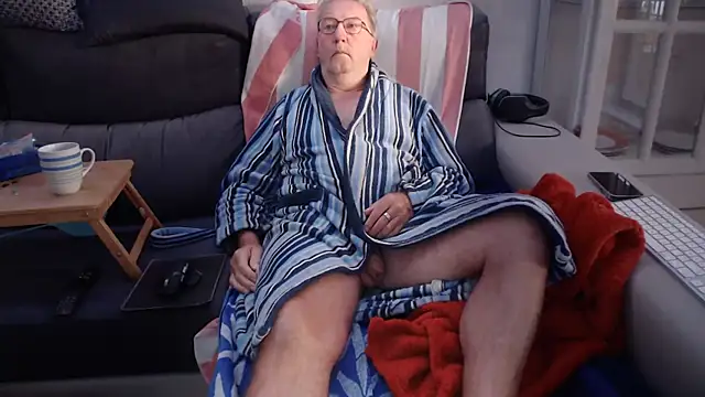 Nudelschwanz online show from November 7, 7:12 am