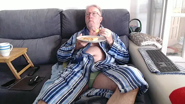 Nudelschwanz online show from April 1, 1:02 pm