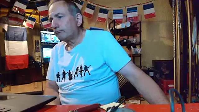 jeanlulu online show from June 19, 8:13 pm