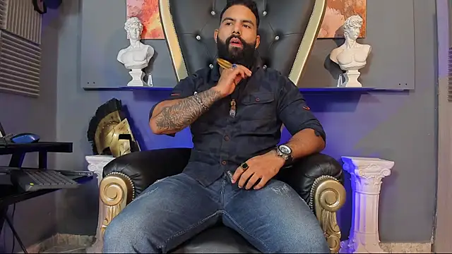 BeardAndrew online show from December 11, 2:00 am