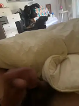 juniiorre online show from March 11, 10:33 am